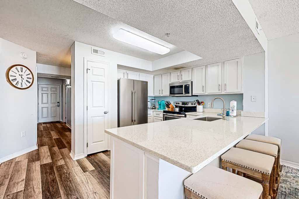 Gulf Dunes 313 - Gulf-front condo with outdoor pool & tennis - short drive to entertainment