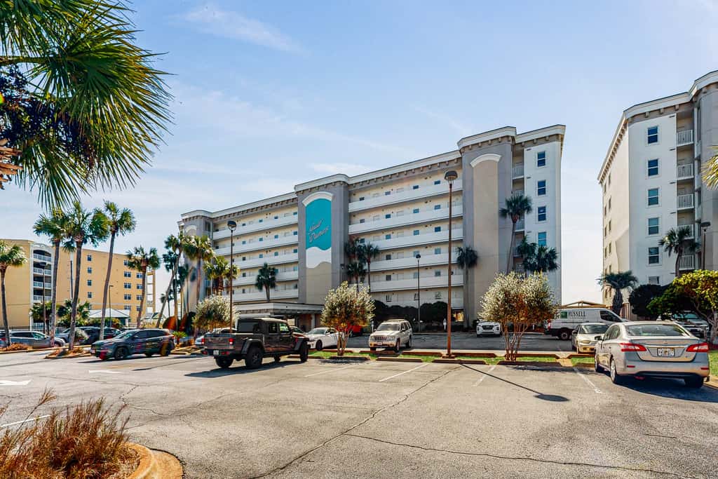Gulf Dunes 313 - Gulf-front condo with outdoor pool & tennis - short drive to entertainment