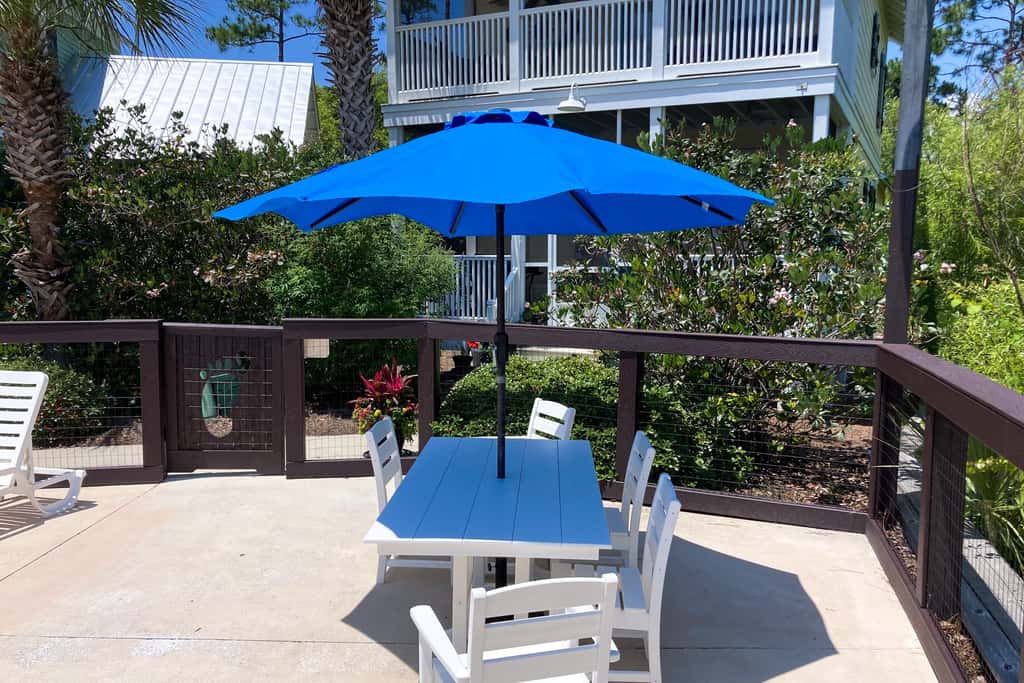 Dog-friendly 2BR home with screened porch, pool, & hot tub - beach access one mile away - snowbirds welcome