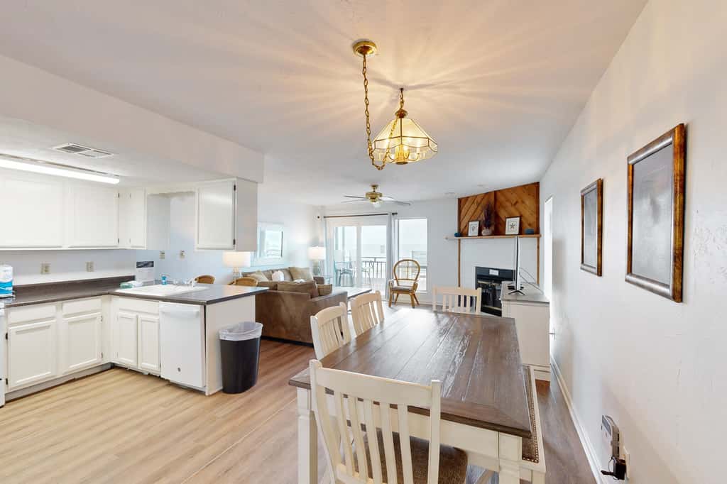 Beachfront Townhome with beach views, deck & more