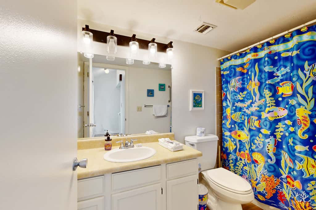 Beachfront Townhome with beach views, deck & more