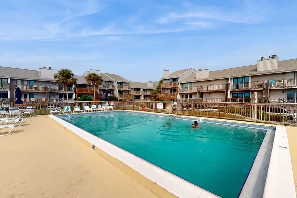 Beachfront Townhome with beach views, deck & more