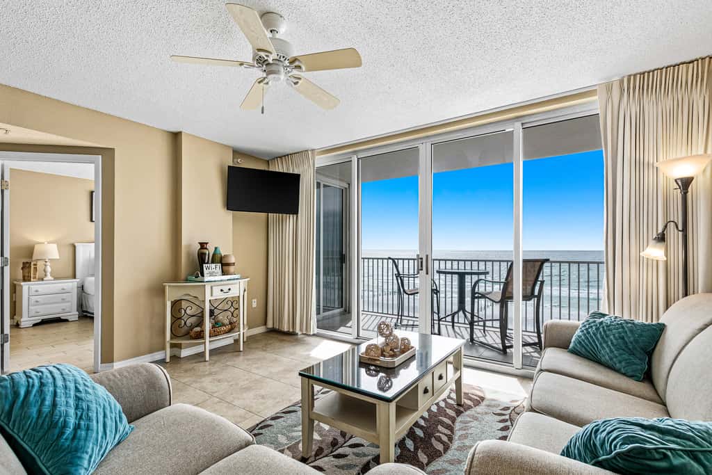Fifth floor oceanfront condo with pool, ocean view, W/D