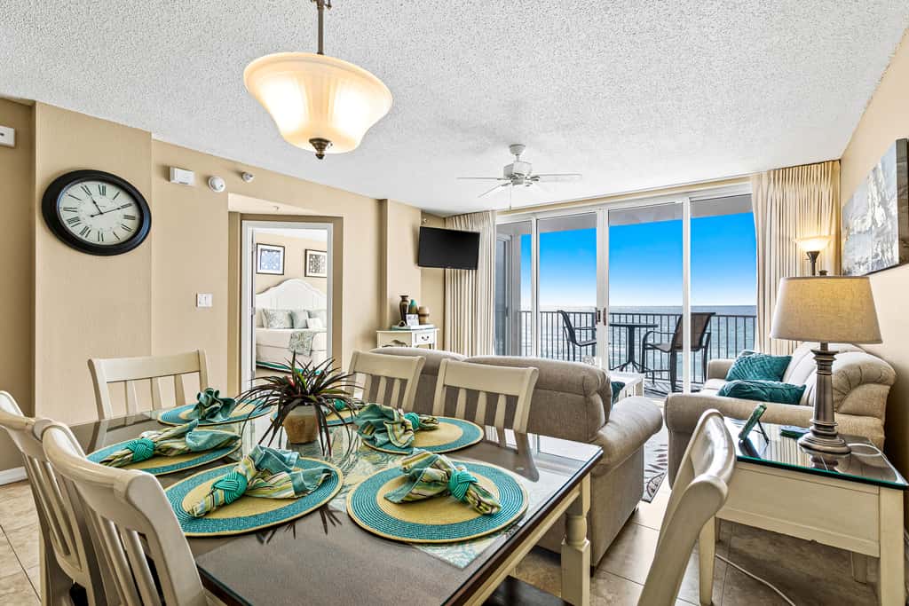 Fifth floor oceanfront condo with pool, ocean view, W/D