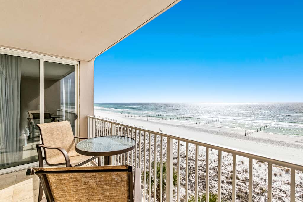 Fifth floor oceanfront condo with pool, ocean view, W/D