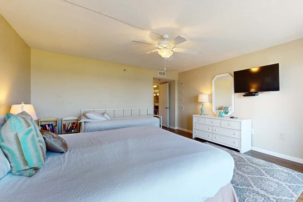 Beachfront condo with Gulf views, pool, tennis, gym, & private balcony