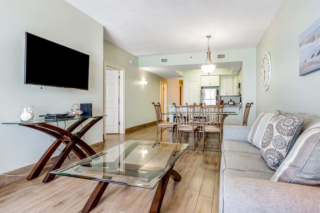 Sixth Floor, Oceanfront Gulf-Front Condo w/ Shared Pool