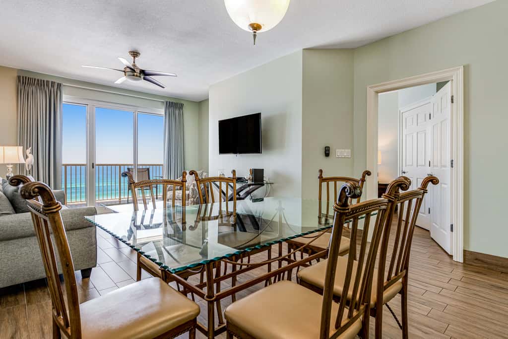 Sixth Floor, Oceanfront Gulf-Front Condo w/ Shared Pool