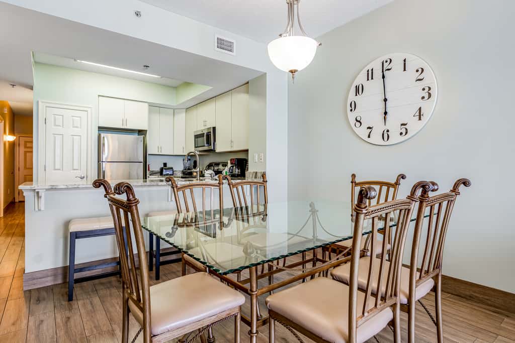 Sixth Floor, Oceanfront Gulf-Front Condo w/ Shared Pool