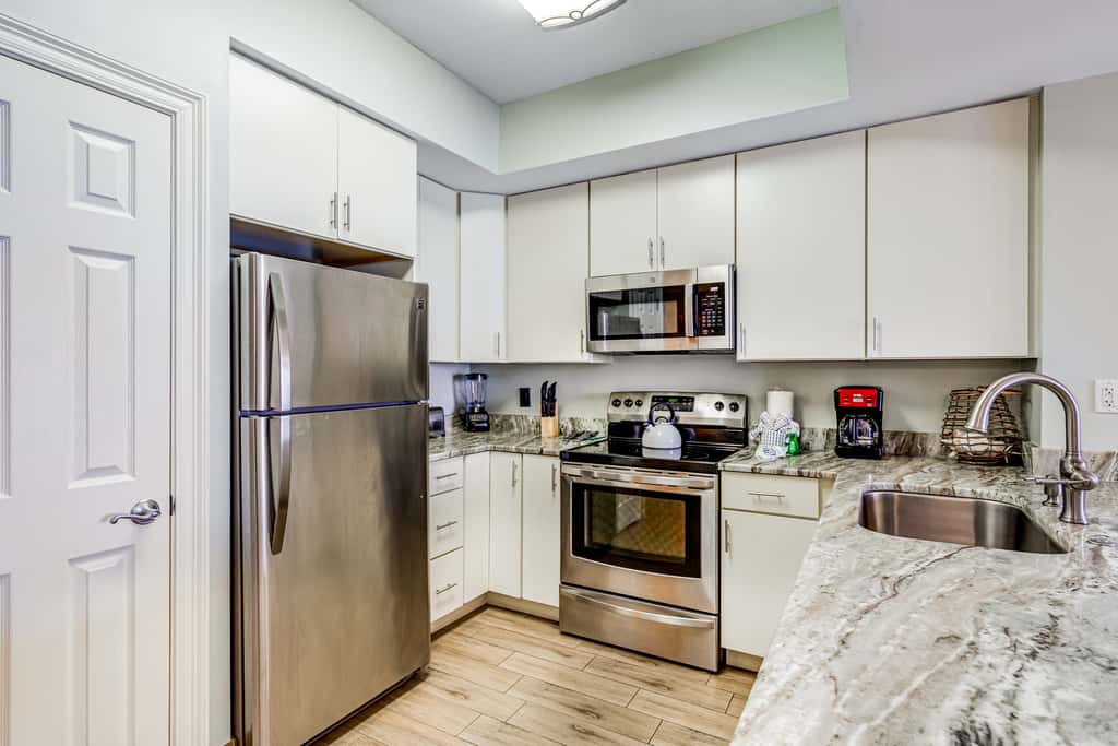 Sixth Floor, Oceanfront Gulf-Front Condo w/ Shared Pool