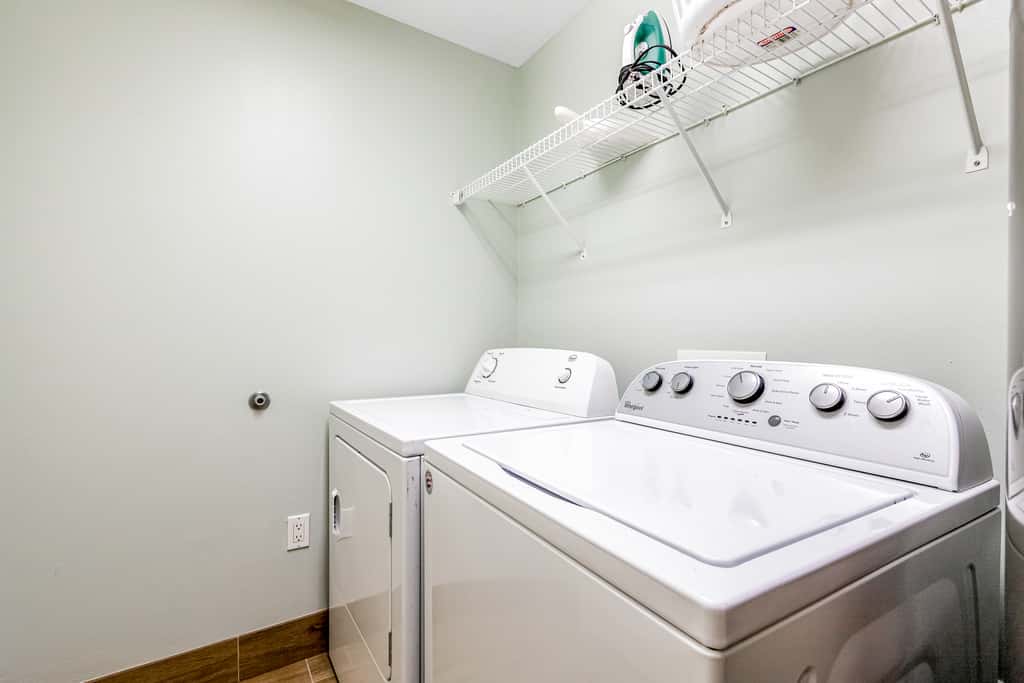 Sixth Floor, Oceanfront Gulf-Front Condo w/ Shared Pool