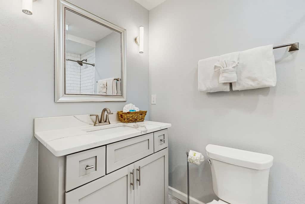 Gorgeous coastal townhome with outdoor space & close to beach