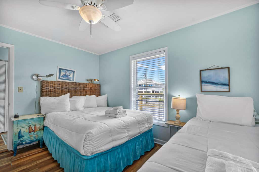 Dog-friendly with Gulf view, pool, balcony, deck, fireplace, central AC, & W&D