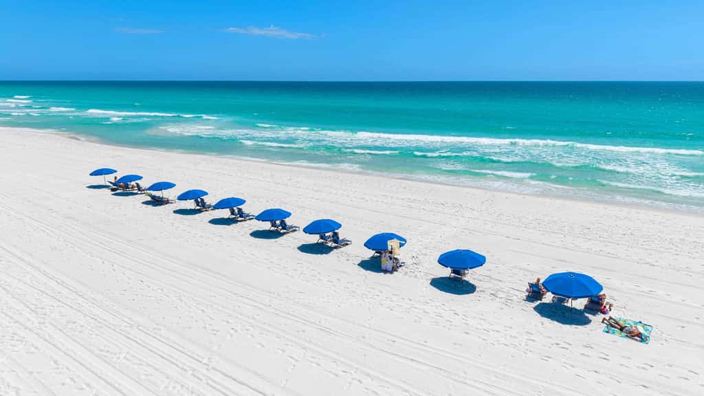 Spacious beachfront condo with full kitchen, shared pool and beach access