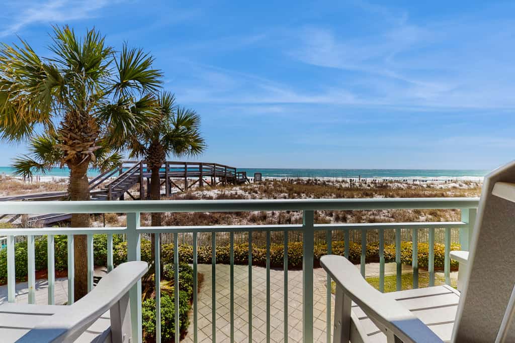 Pelican Isle 102