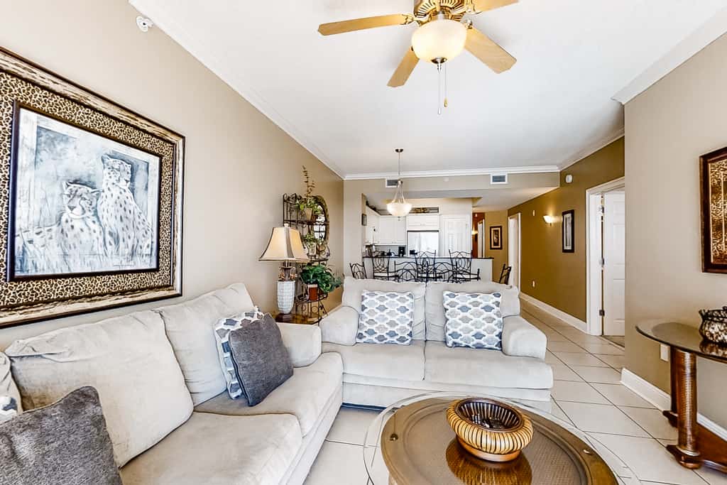 Sixth floor Summer Place condo w beach access, shared pool, and more