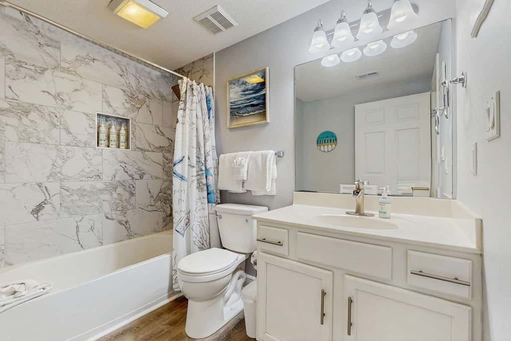 Picturesque Gulf-Front Condo Steps To Beach Gulfside Pool & Exercise Room