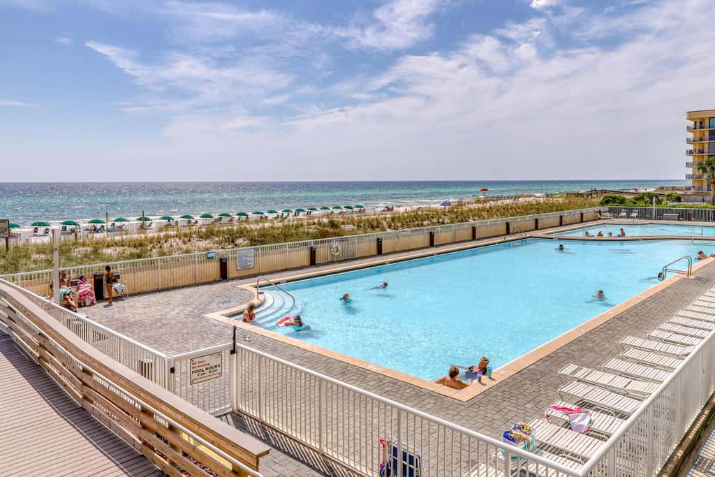 Picturesque Gulf-Front Condo Steps To Beach Gulfside Pool & Exercise Room