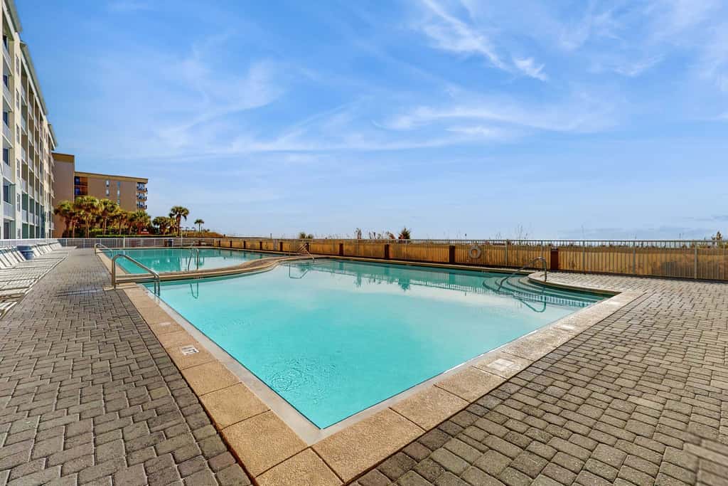 Picturesque Gulf-Front Condo Steps To Beach Gulfside Pool & Exercise Room