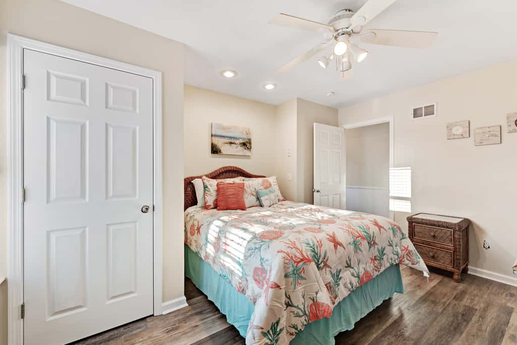 Beachfront home with screened porch with boardwalk access to pool