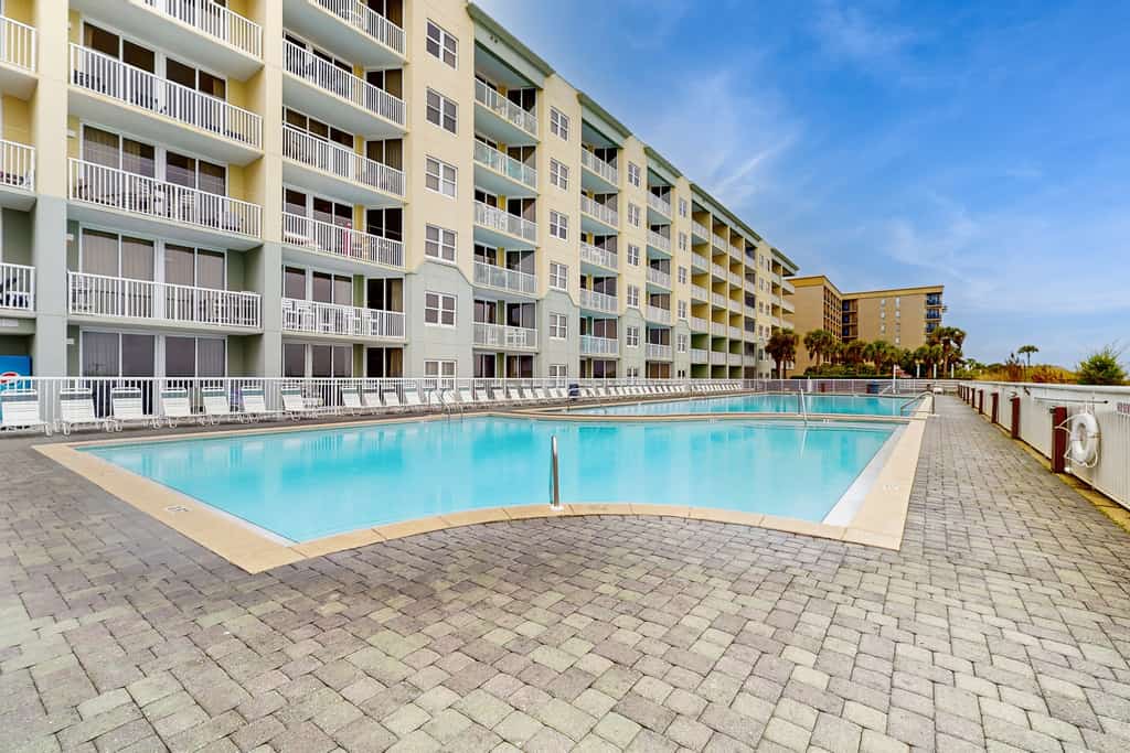 Waters Edge 408