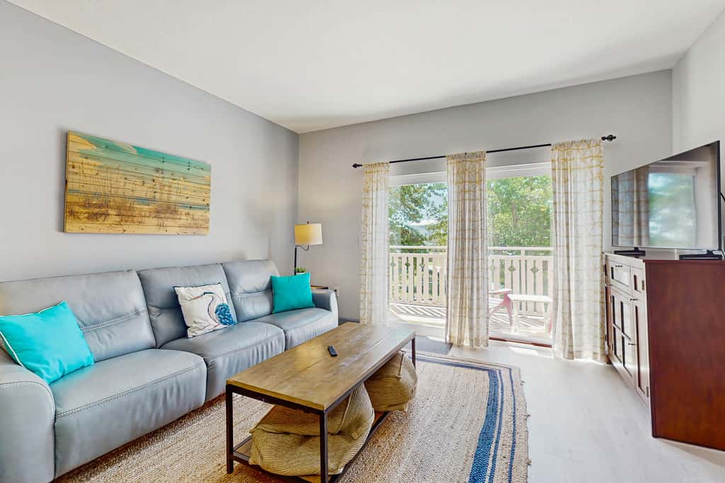 Waterfront Home Close to Beach with Shared Pool, Hot Tub, Free WiFi, & Central AC