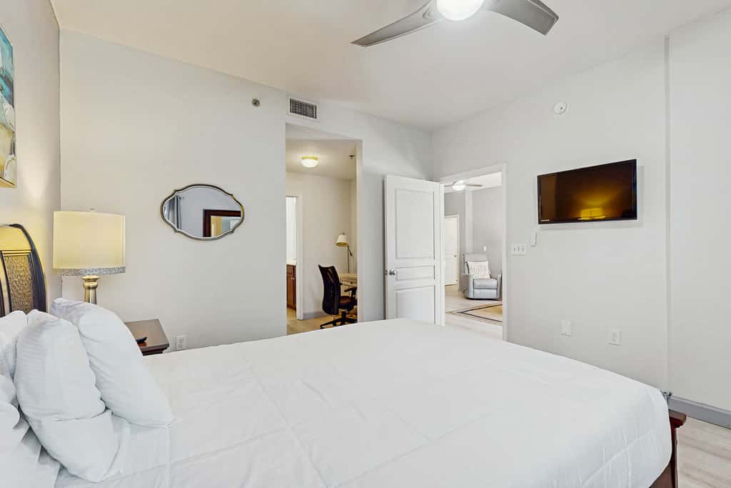 Waterfront Home Close to Beach with Shared Pool, Hot Tub, Free WiFi, & Central AC