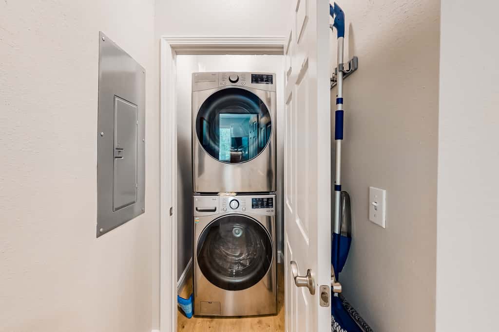 Dog-friendly coastal abode with a grill, central AC, updated interior & patio