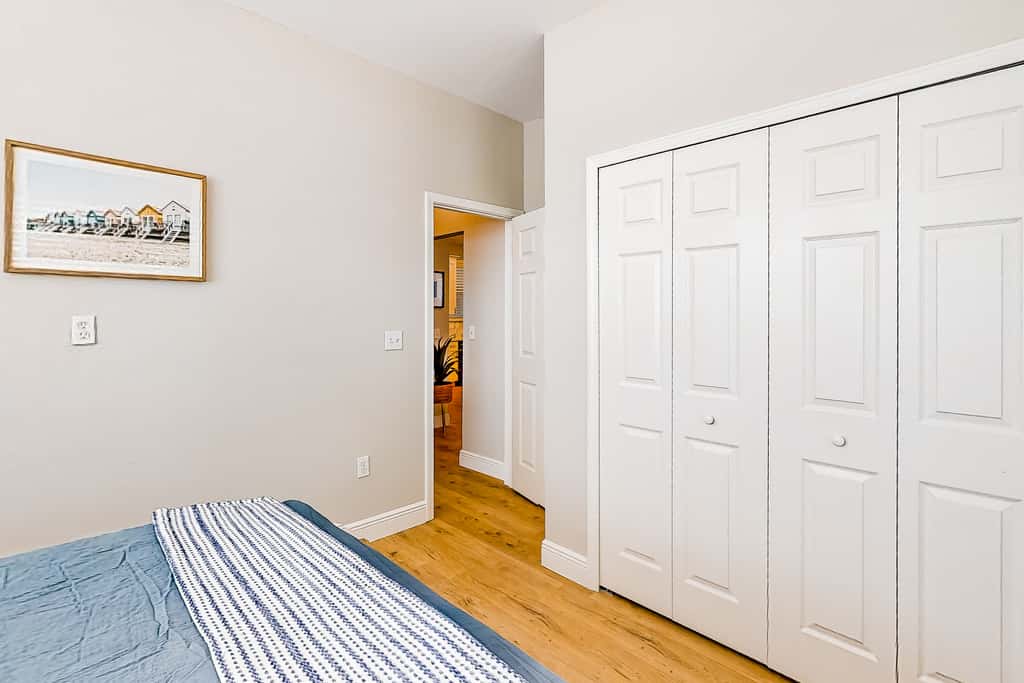 Dog-friendly coastal abode with a grill, central AC, updated interior & patio