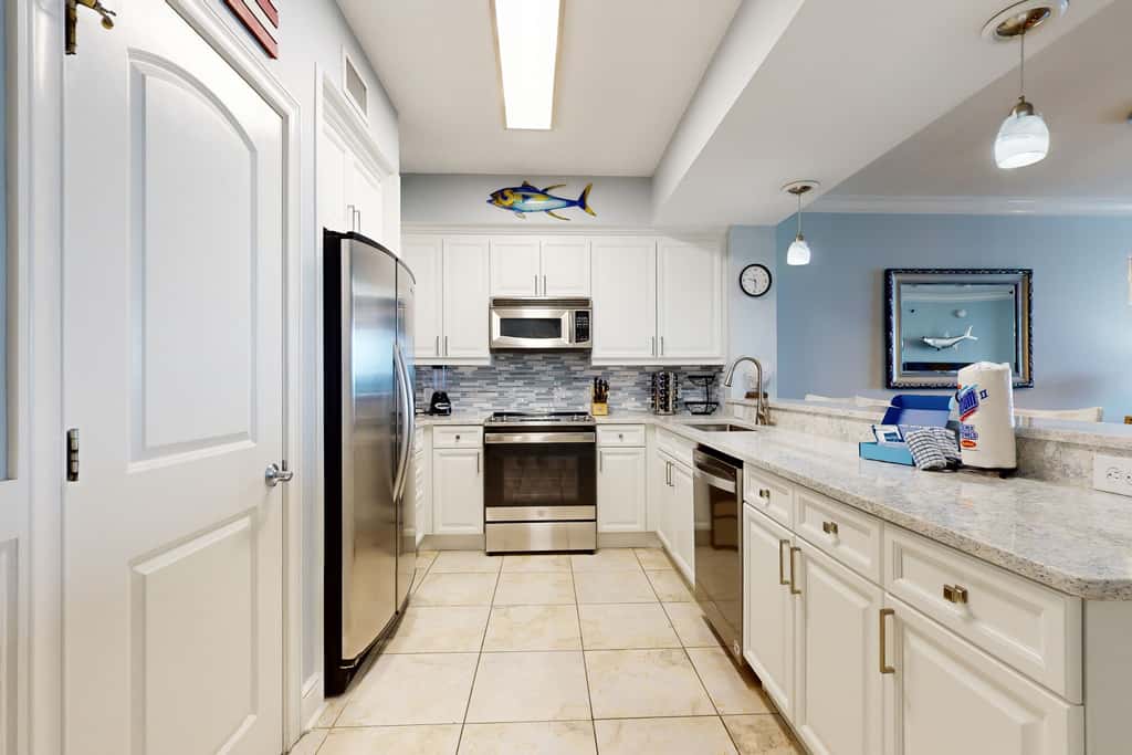 gulf front condo steps from the sand with shared pool,hot tub & more
