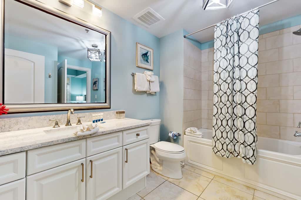 gulf front condo steps from the sand with shared pool,hot tub & more