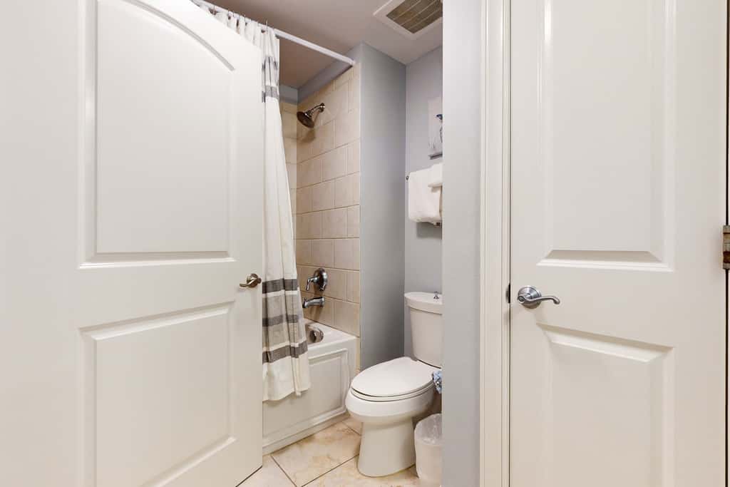 gulf front condo steps from the sand with shared pool,hot tub & more
