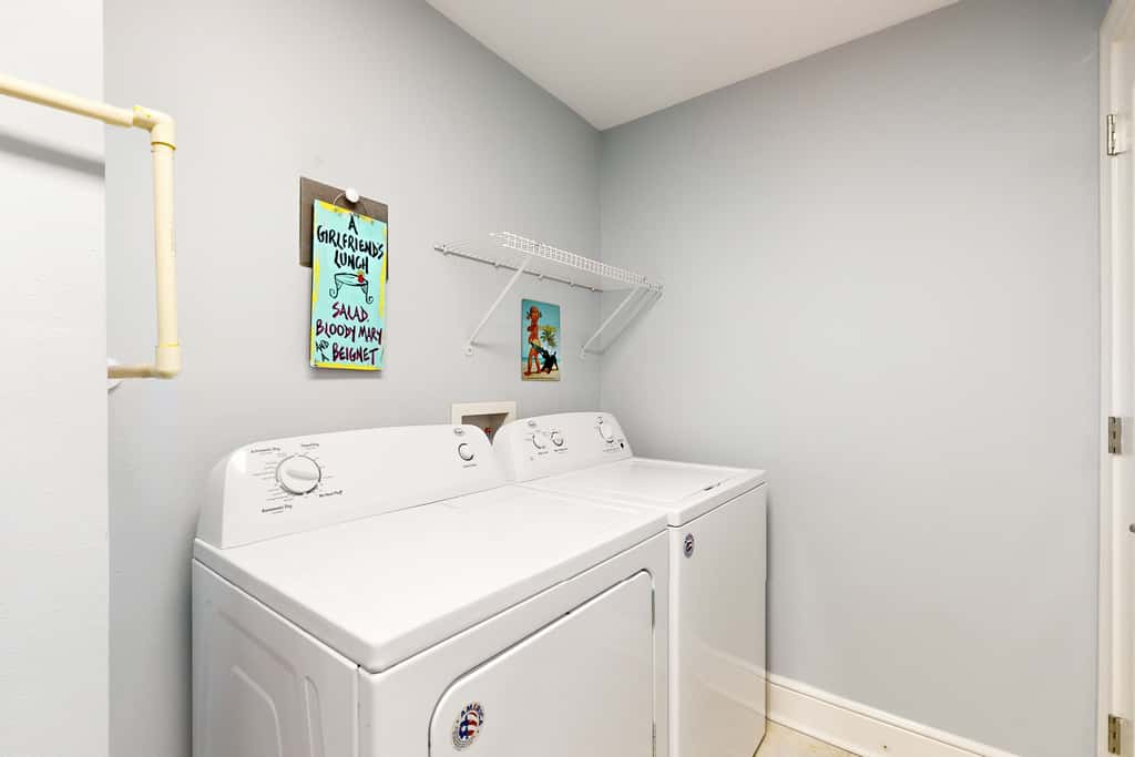 gulf front condo steps from the sand with shared pool,hot tub & more