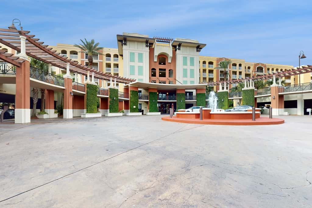 gulf front condo steps from the sand with shared pool,hot tub & more
