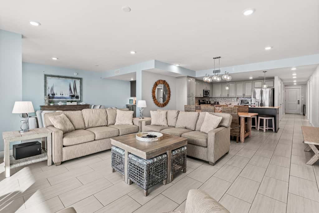 Blu 103 - Luxurious gulf-front condo with resort amenities - near entertainment