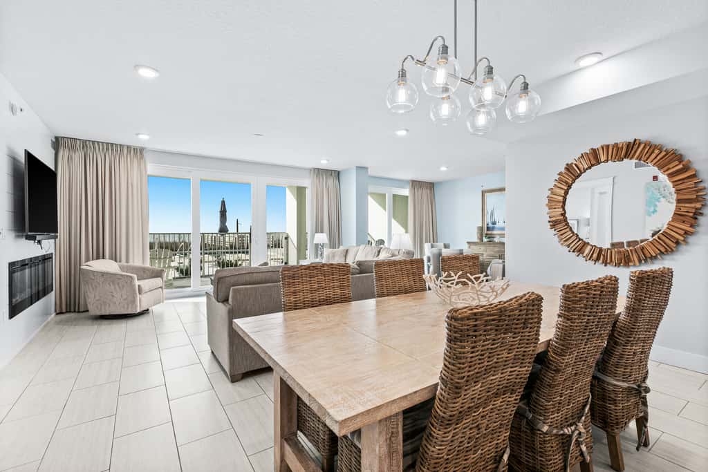 Blu 103 - Luxurious gulf-front condo with resort amenities - near entertainment