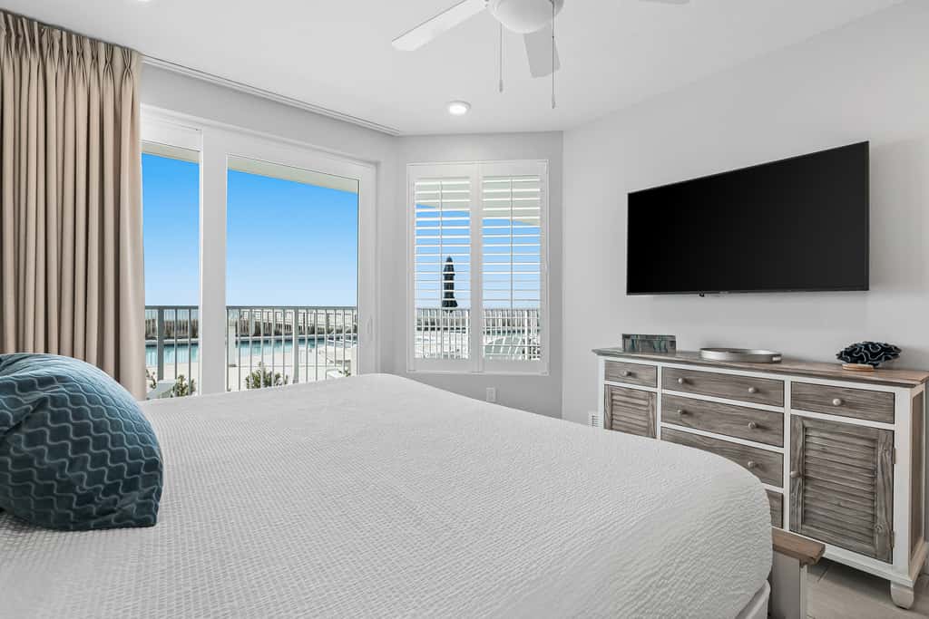 Blu 103 - Luxurious gulf-front condo with resort amenities - near entertainment
