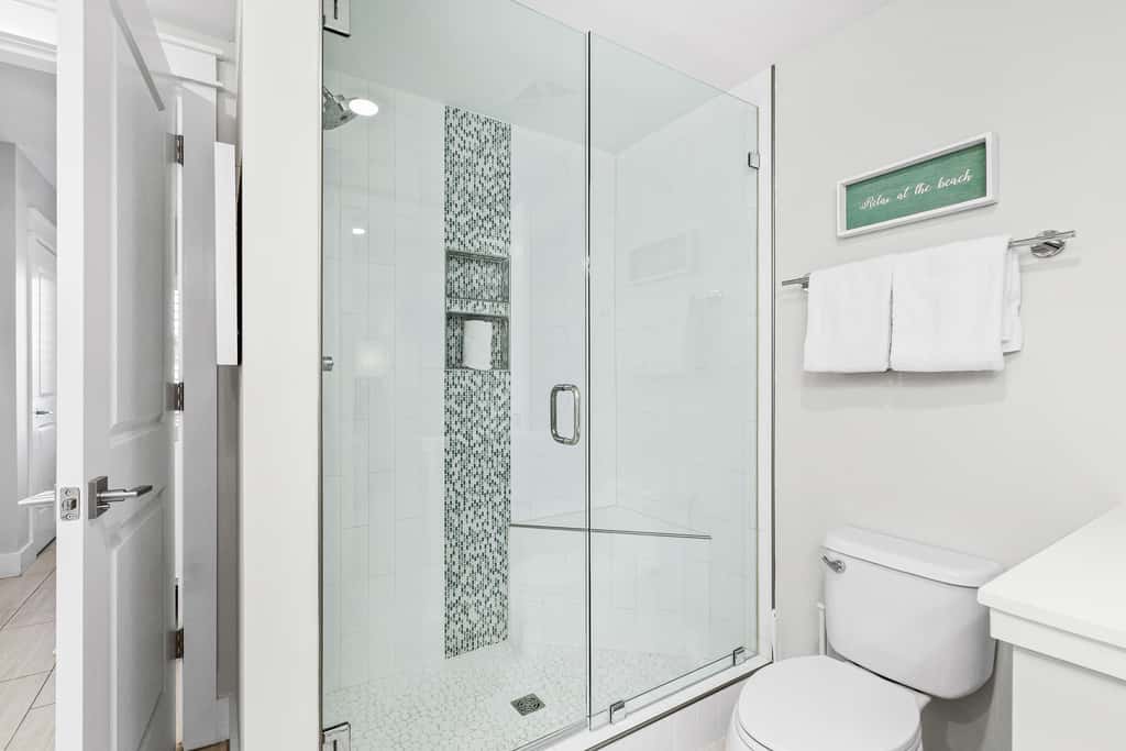 Blu 103 - Luxurious gulf-front condo with resort amenities - near entertainment