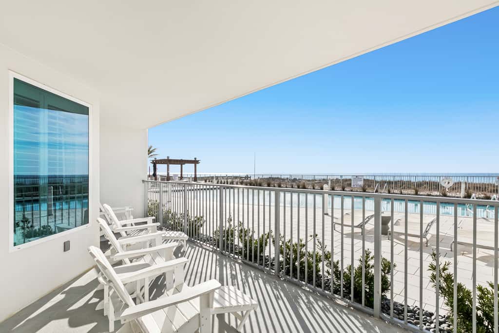 Blu 103 - Luxurious gulf-front condo with resort amenities - near entertainment