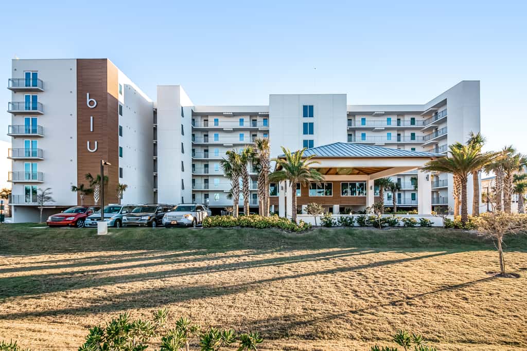 Blu 103 - Luxurious gulf-front condo with resort amenities - near entertainment