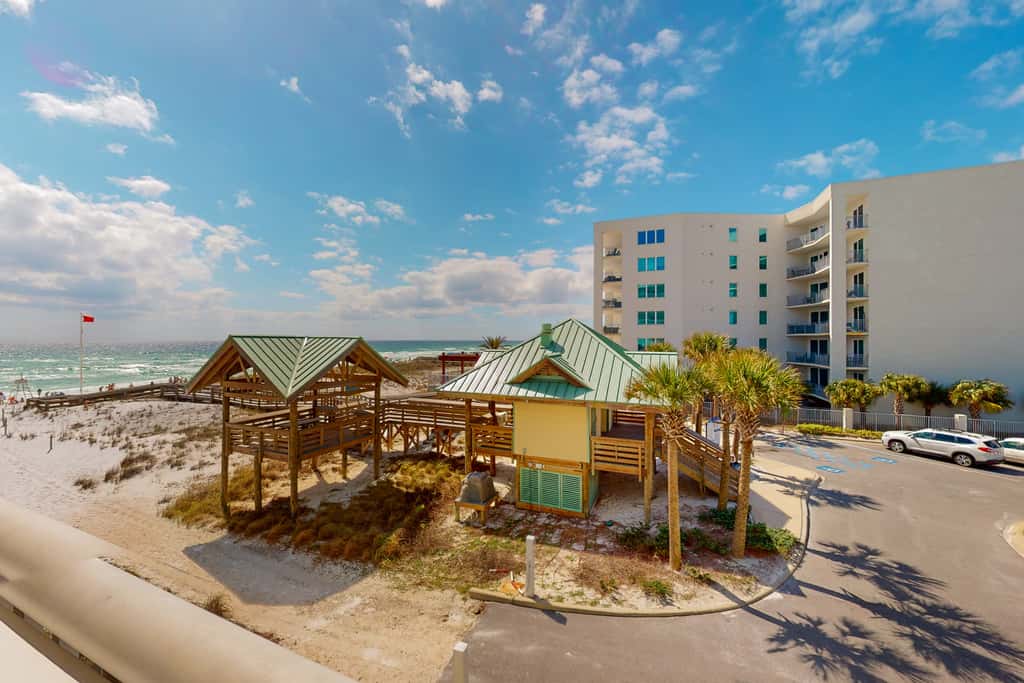 Beautiful beachfront condo with shared pool & beach access!