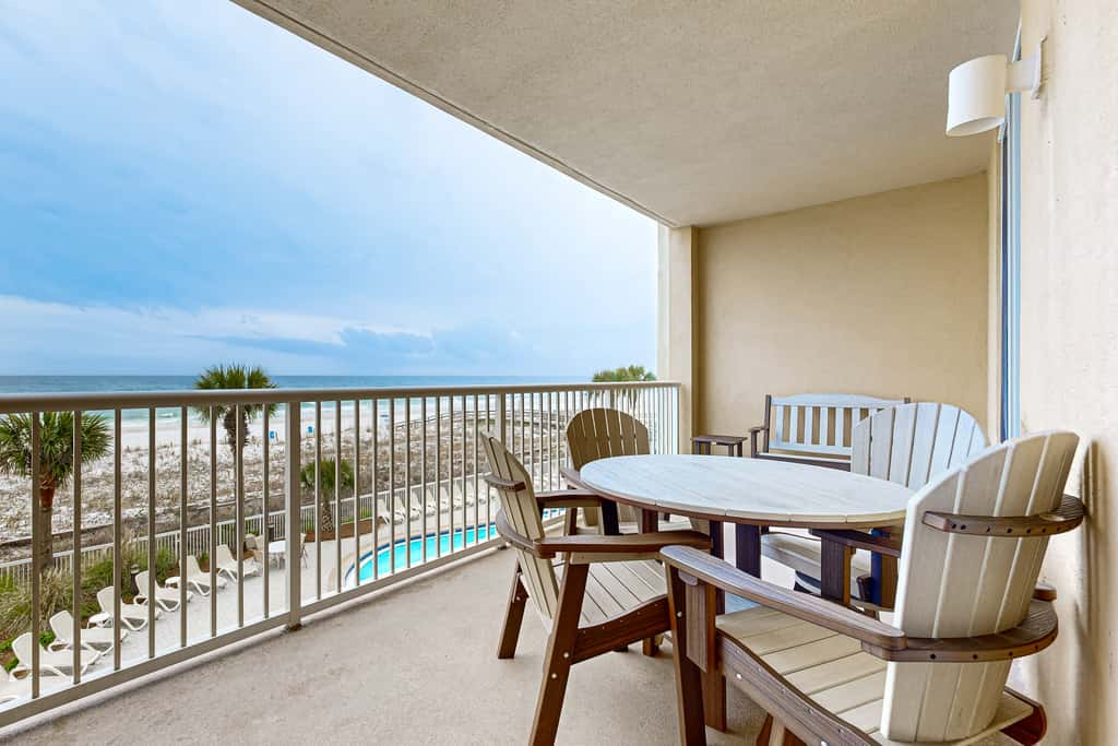 Gorgeous Gulf Front Condo Pools Onsite, Nearby Activities, Shops, Restaurants!