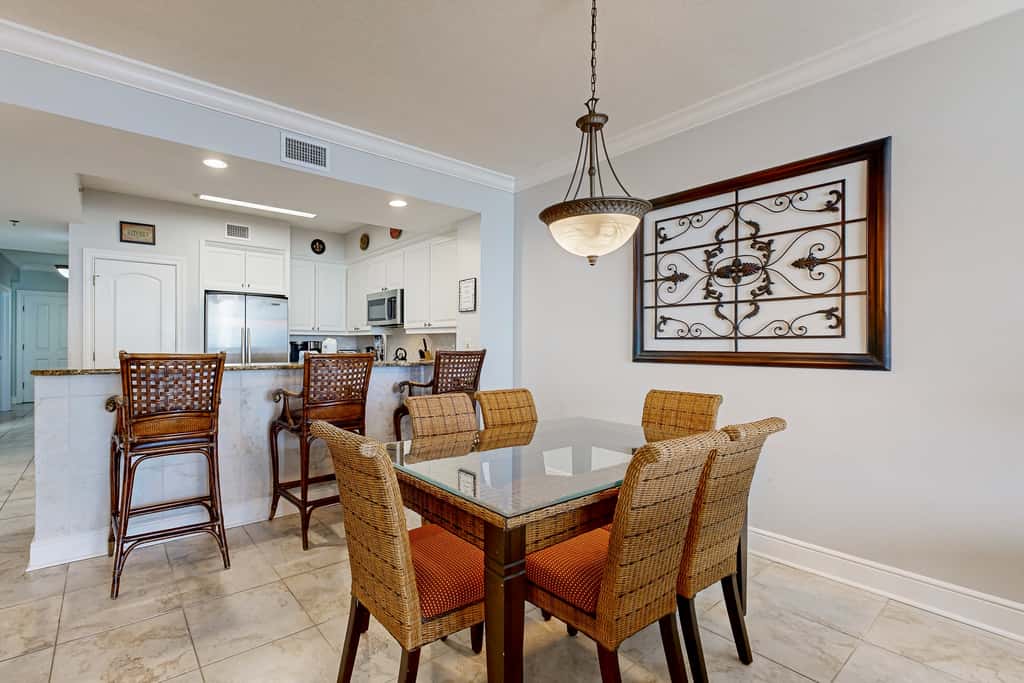Gorgeous Gulf Front Condo Pools Onsite, Nearby Activities, Shops, Restaurants!