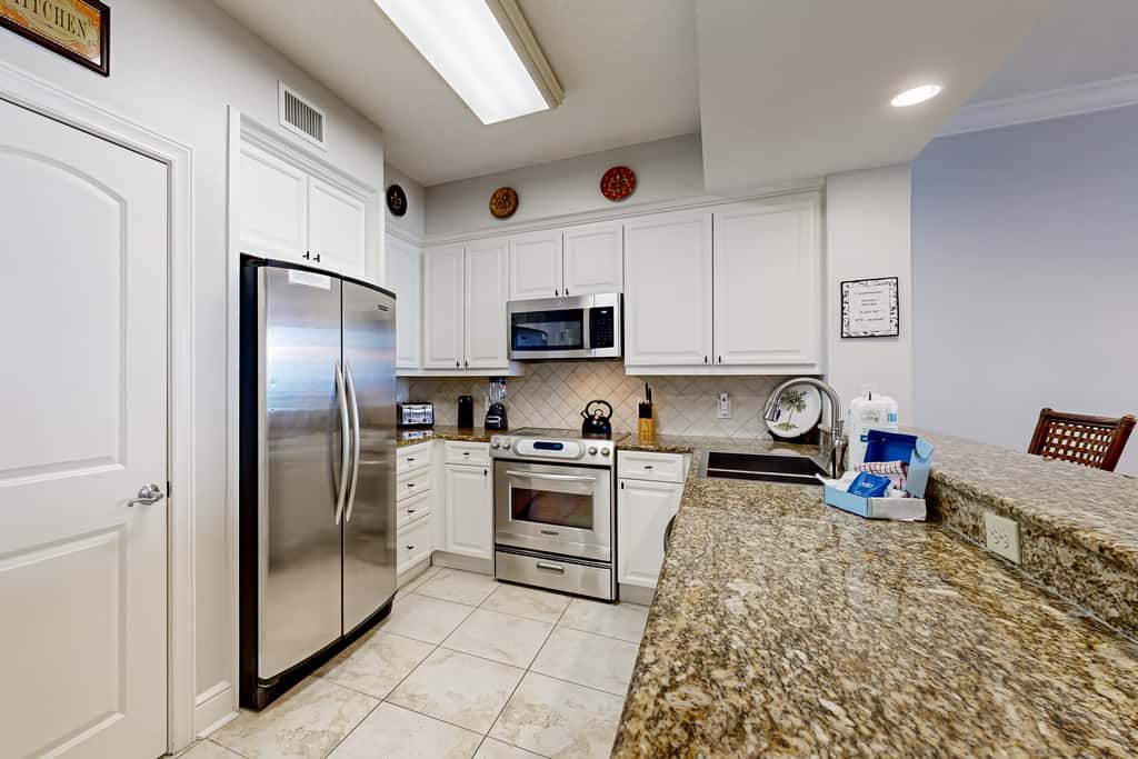 Gorgeous Gulf Front Condo Pools Onsite, Nearby Activities, Shops, Restaurants!