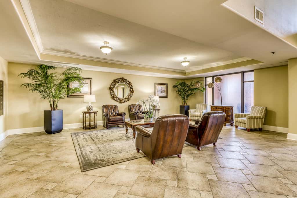 Gorgeous Gulf Front Condo Pools Onsite, Nearby Activities, Shops, Restaurants!