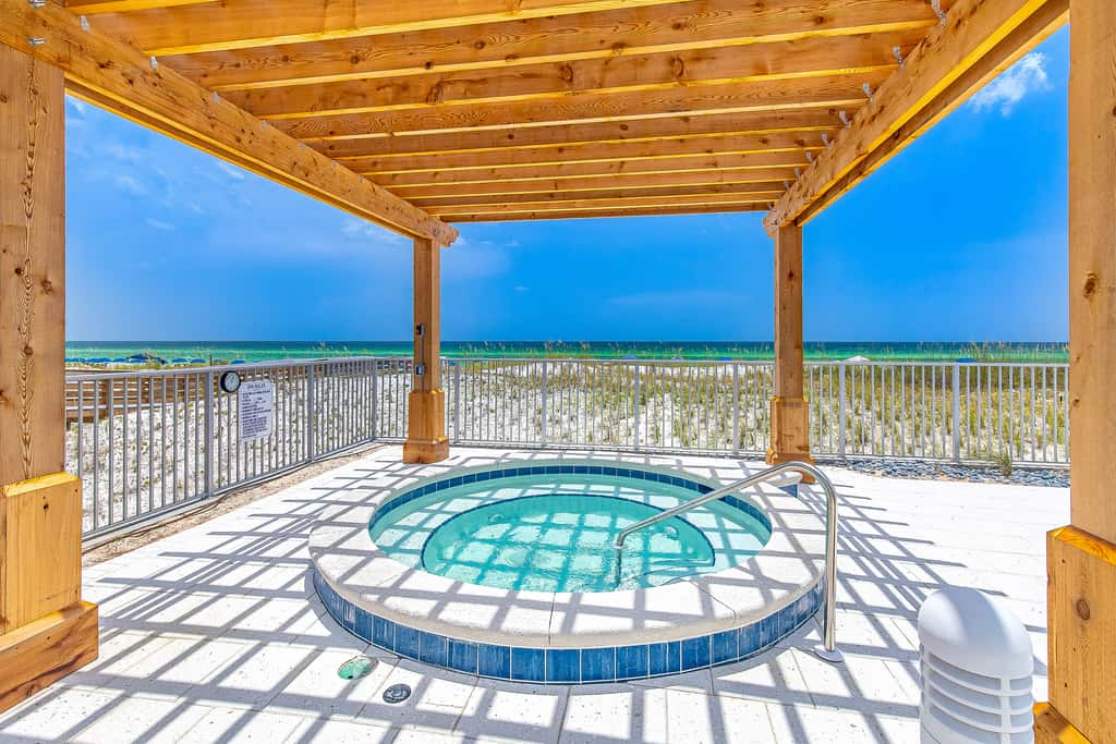Blu 301 - Third-floor, Gulf-view condo with pool and hot tub access, central AC, & W&D