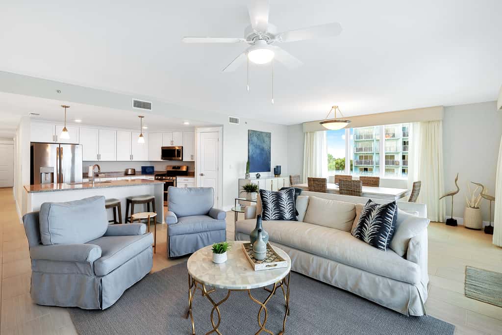 Blu 301 - Third-floor, Gulf-view condo with pool and hot tub access, central AC, & W&D
