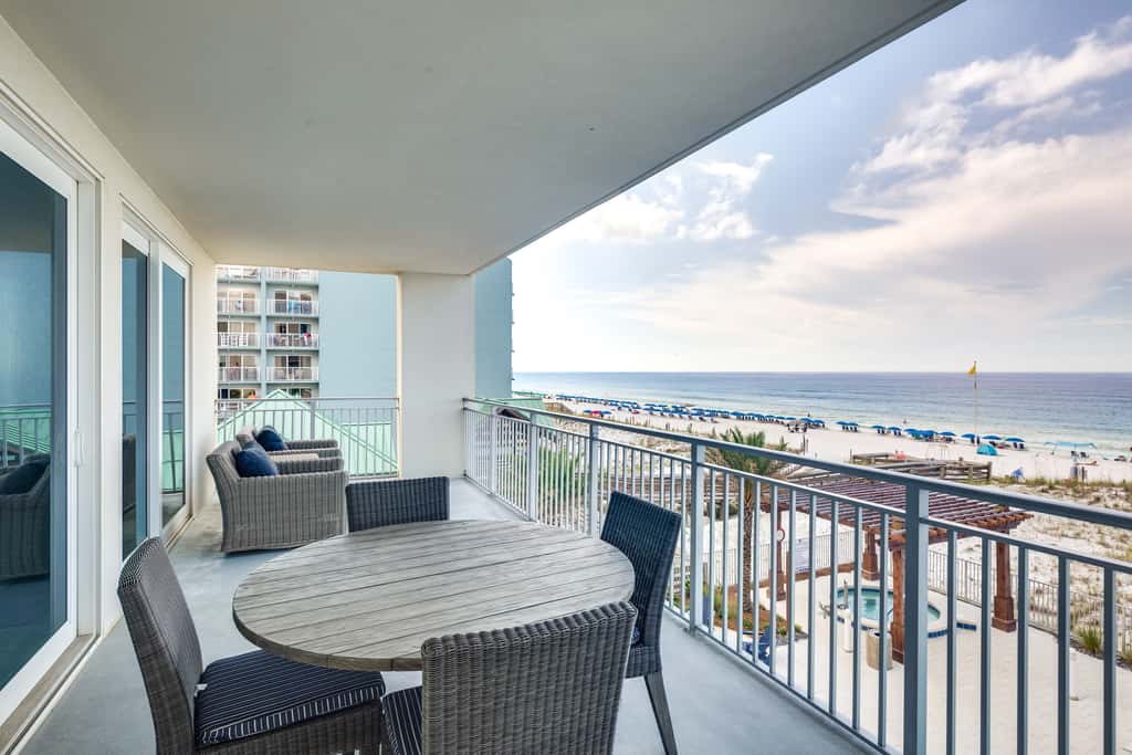 Blu 301 - Third-floor, Gulf-view condo with pool and hot tub access, central AC, & W&D