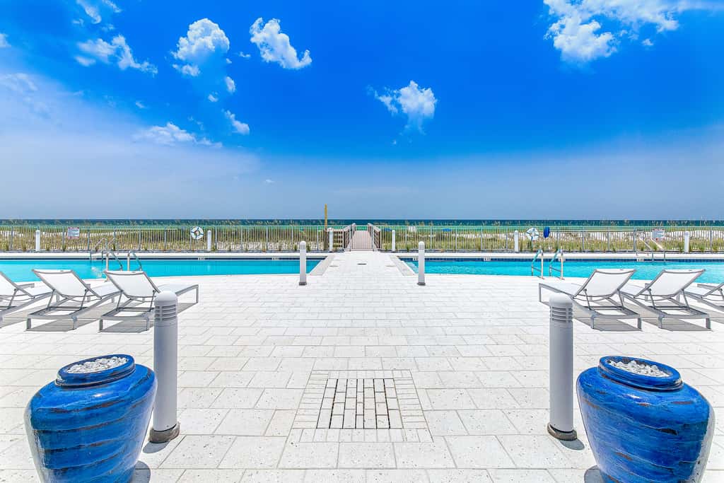 Blu 301 - Third-floor, Gulf-view condo with pool and hot tub access, central AC, & W&D