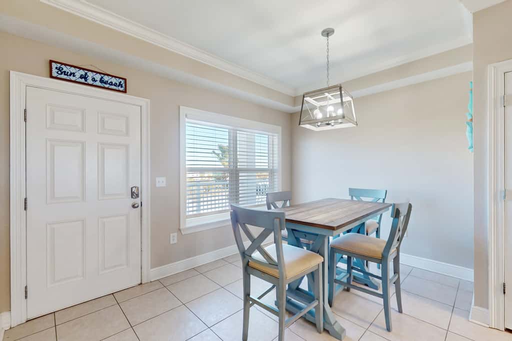 Water-view condo with hot tub, pool, fitness room & balcony - dog-friendly